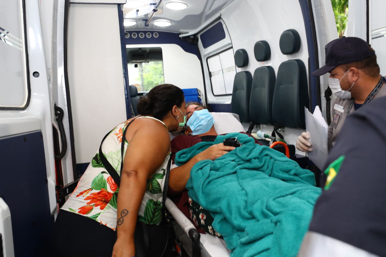 AM confirma mais 1,2 mil casos de covid e chega a 333.608 infectados