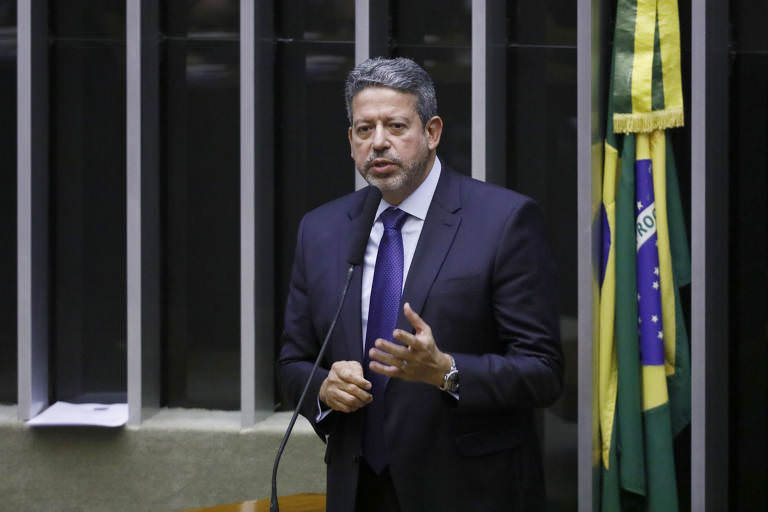Primeiro ato de Lira acende alerta para autoritarismo e deputados cobram diálogo