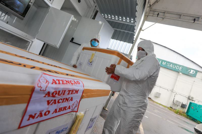 Covid-19: 527,9 mil doses das vacinas foram distribuídos aos municípios do AM