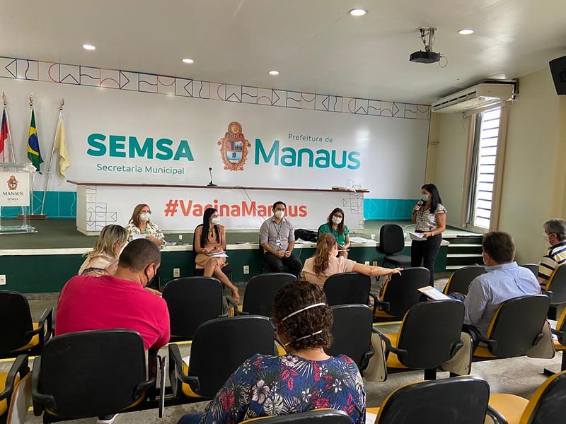 Reunião discute melhorias para trabalhadores de saúde do município