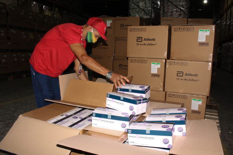 Amazonas recebe 62,4 mil testes de covid-19 doados pela Opas