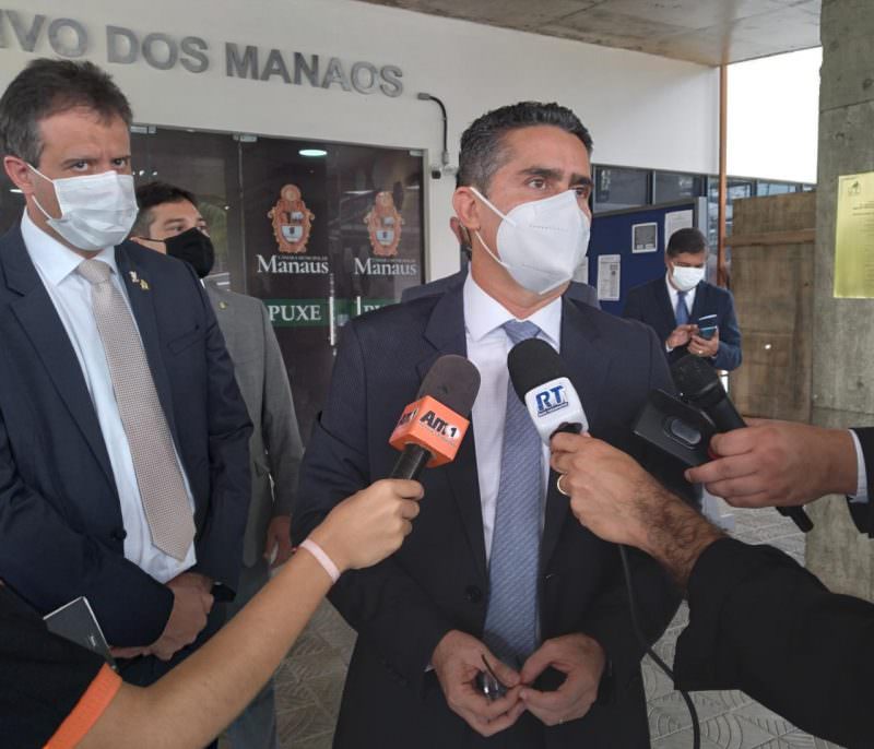 Em Brasília, David Almeida vai buscar solução para armar Guarda Municipal