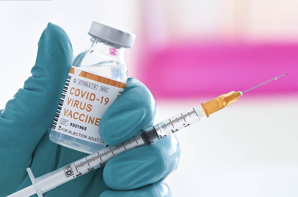 Criminosos roubam vacinas contra Covid-19 em unidade de saúde