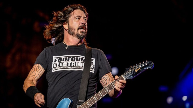 Dave Grohl e o Foo Fighters venceram fantasmas e a pandemia para lançar disco