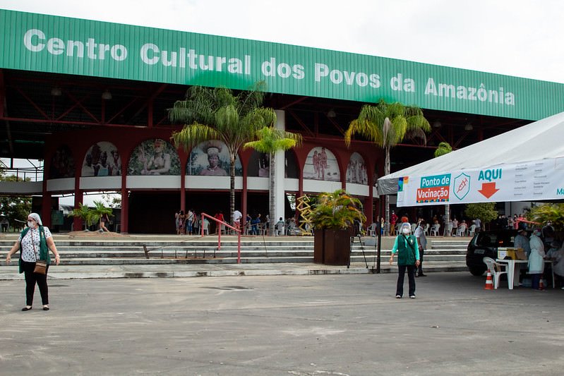 Novo posto de vacinação tem capacidade para vacinar 10 mil pessoas por dia