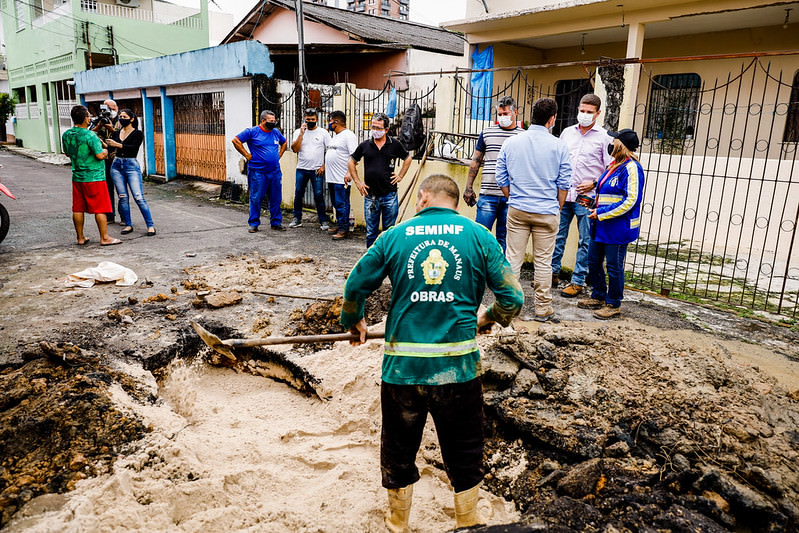Rotta diz que prefeitura não vai permitir remendos da Águas de Manaus nas ruas da capital