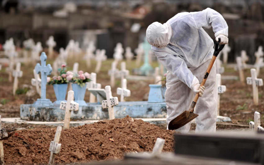 Brasil registra 672 mortes por covid-19 entre sexta e sábado