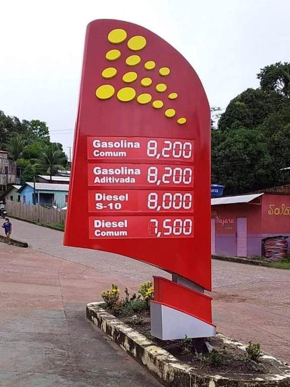 Moradores de cidade do Acre pagam R$ 8,20 pelo litro da gasolina