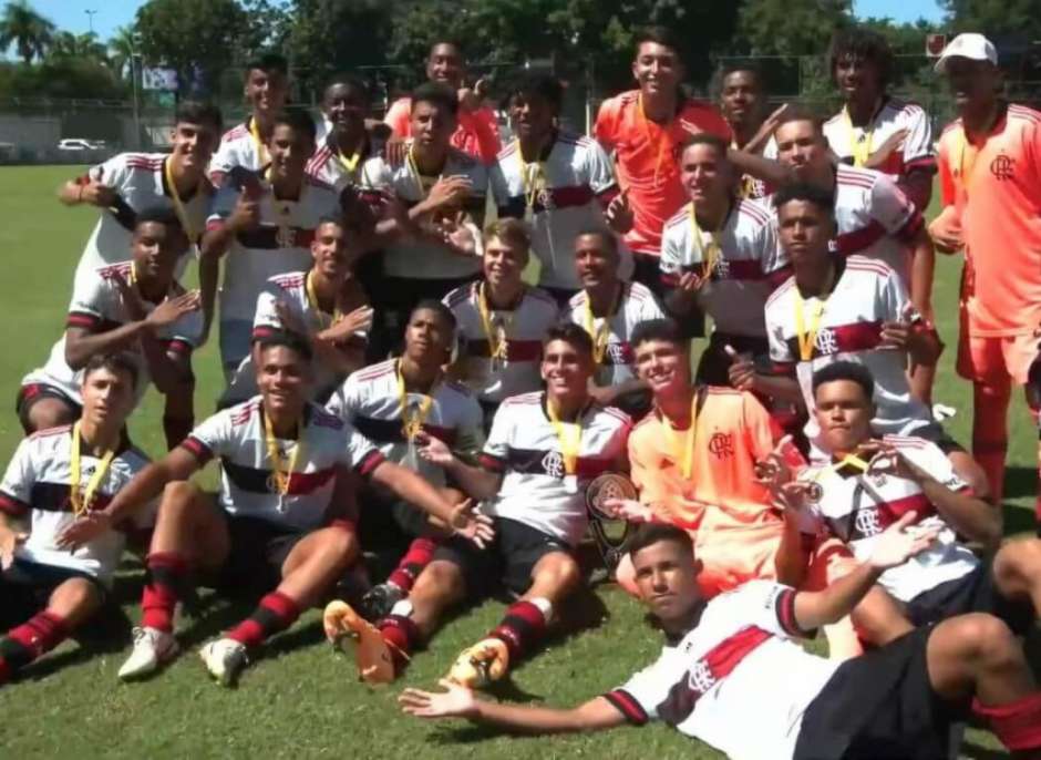 Copa FCB: Flamengo conquista dois títulos nas categorias Sub-15 e 17