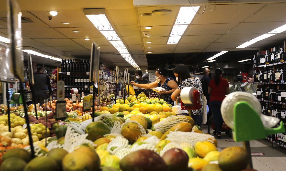 Supermercados registram alta de 12% nas vendas de janeiro