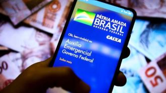 Beneficiários do Auxílio Brasil de NIS final 9 podem movimentar recursos