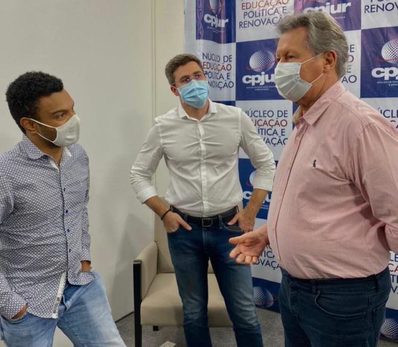 Arthur inicia campanha para ser candidato do PSDB à Presidência com discurso de união