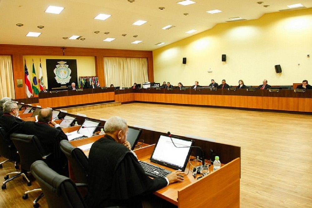 TJAM lança edital para vaga de desembargador após morte de Aristóteles Thury
