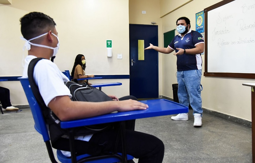 Escolas Conectadas: professores da rede pública estadual podem se inscrever em cursos on-line gratuitos