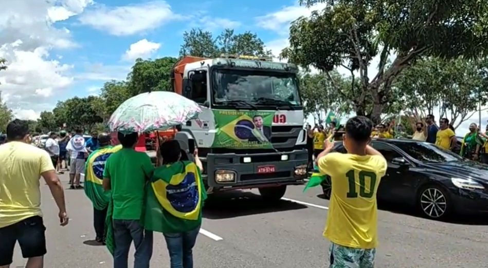 Apoiadores de Bolsonaro