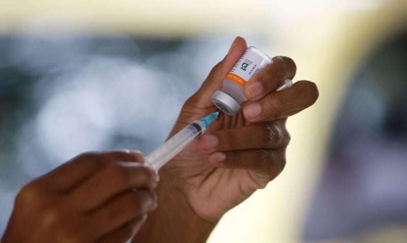 Mais de 438 mil doses de vacinas já foram aplicadas em todo o Amazonas