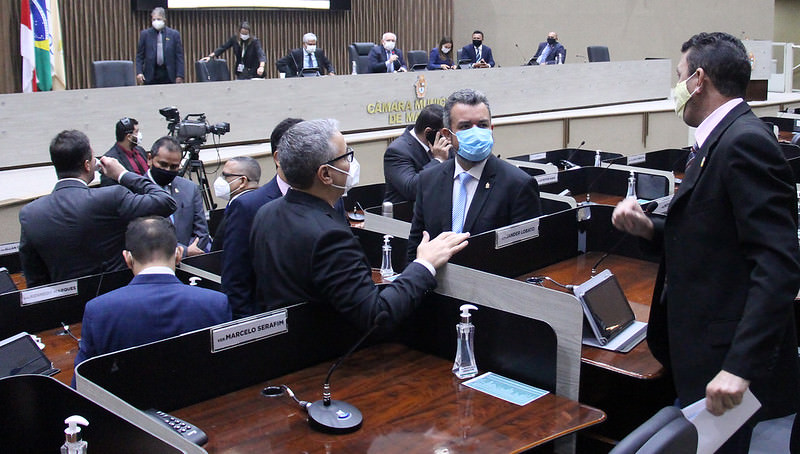 Covid-19: vereadores autorizam Prefeitura de Manaus a negociar compra de vacinas