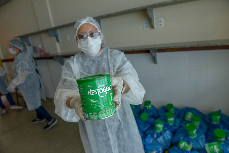 Alunos de creches municipais recebem 5,3 mil kits de merenda