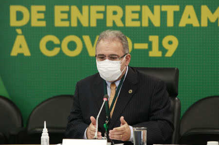 Queiroga diz que Saúde fará campanha para economizar oxigênio em pacientes de covid