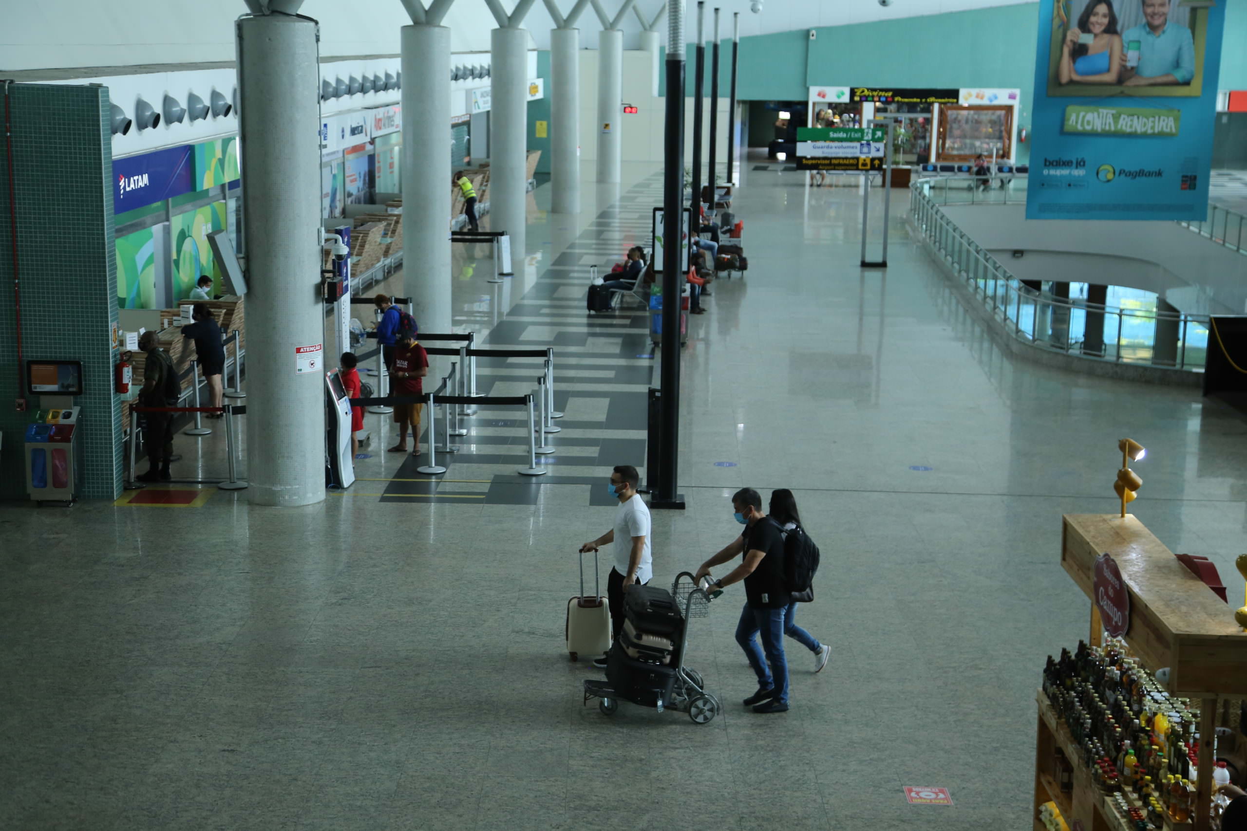 Mesmo com preços acessíveis, a procura por passagens aéreas diminui em Manaus