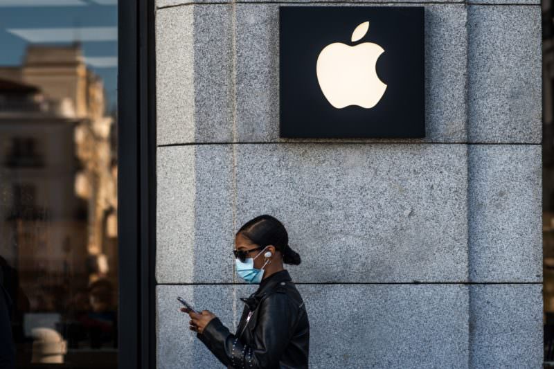 Apple é multada em R$ 10,5 milhões pelo Procon
