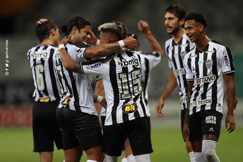 Atlético-MG goleia Uberlândia e assume liderança do Campeonato Mineiro