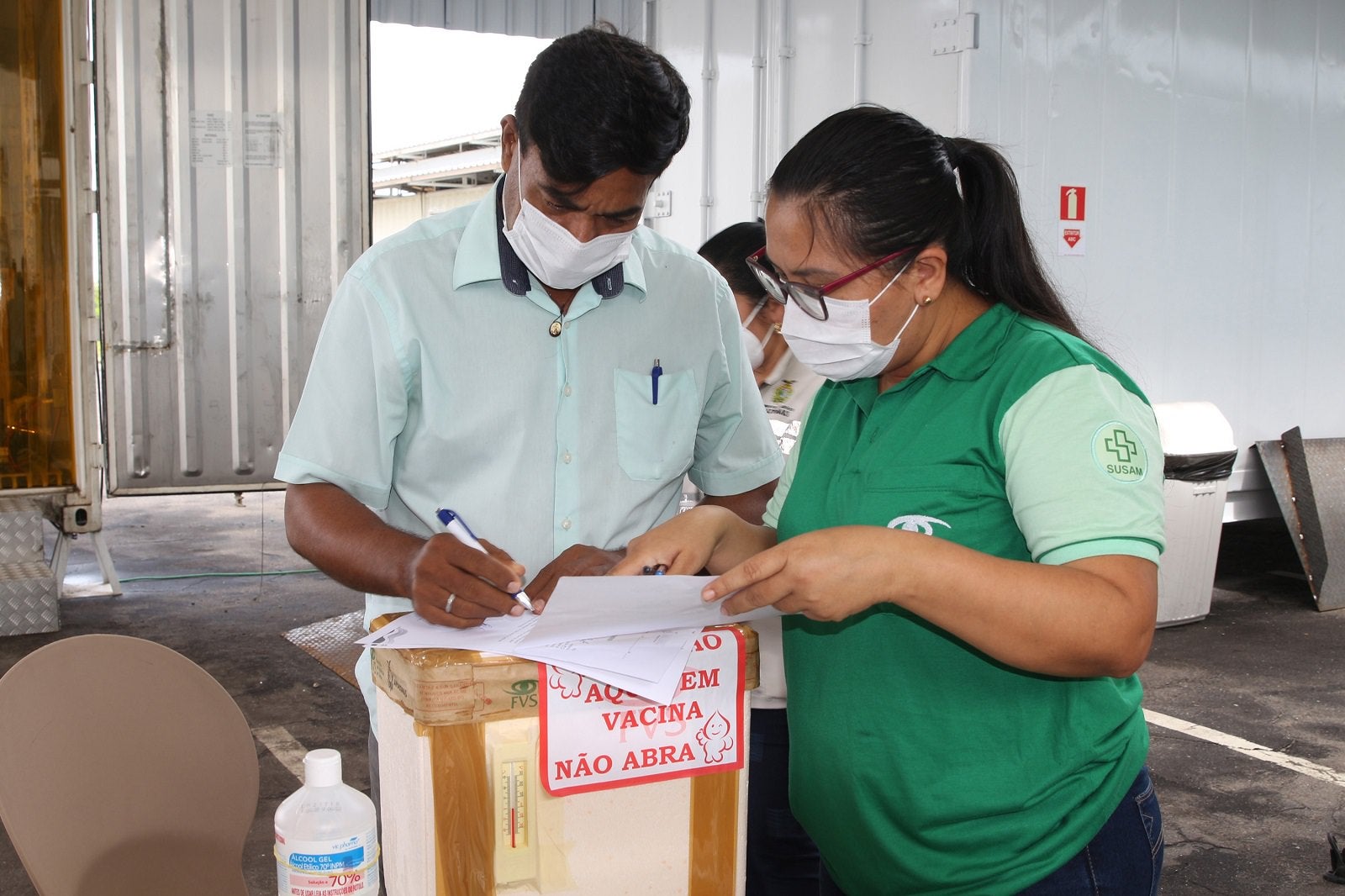 Interior do Amazonas recebe novas doses de vacina contra covid-19