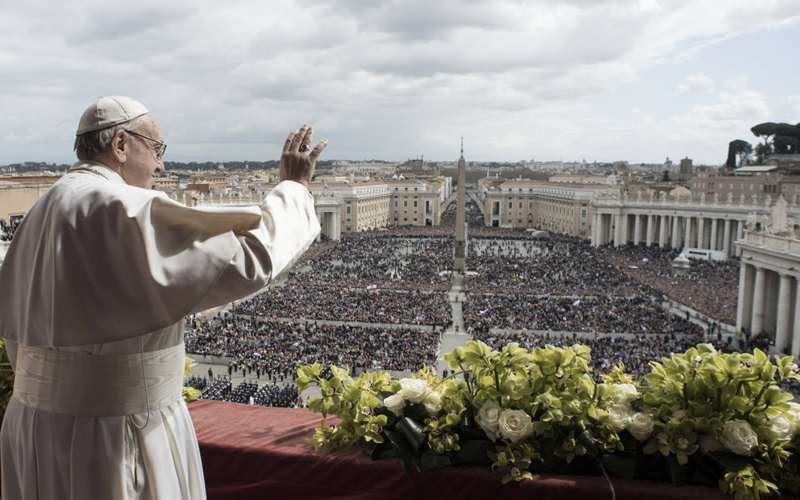 Católicos LGBT questionam Papa Francisco sobre não abençoar casamento gay