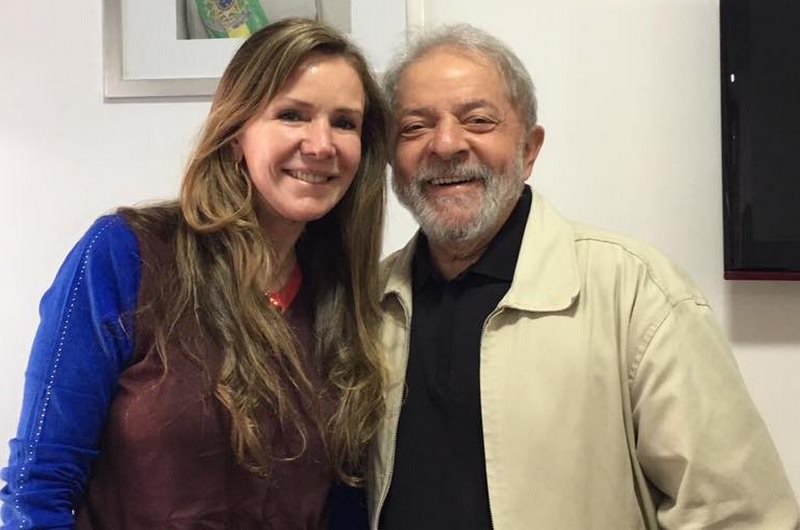 Vanessa Grazziotin comemora nas redes sociais decisão em favor de Lula