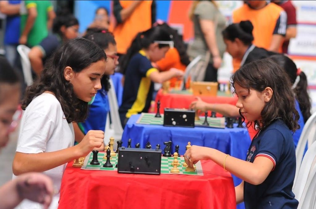 Campeonato online de xadrez é novidade para estudantes da rede estadual