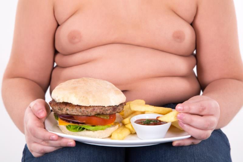 Endocrinologista faz alerta para hábitos que contribuem para a obesidade