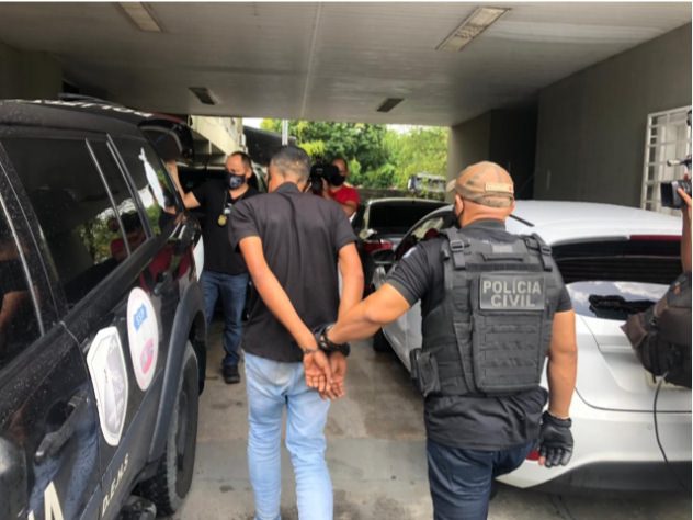 Guardador de carro que assassinou homossexual em hotel é preso