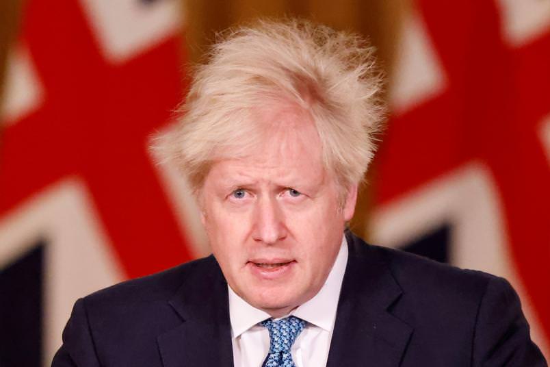 Boris Johnson diz não ver motivo para adiar flexibilização no Reino Unido