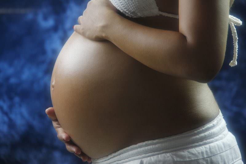 Pandemia: grávidas com covid-19 têm parto até intubadas
