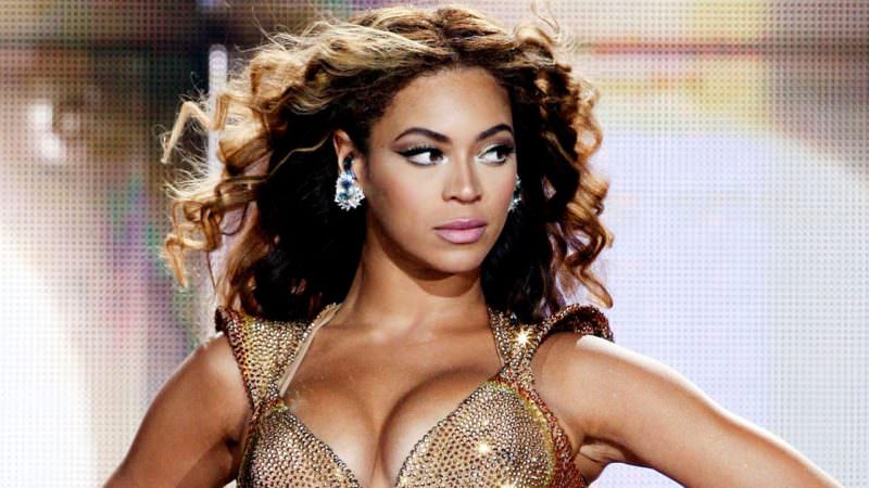 Beyoncé encoraja Meghan Markle após relatar racismo na família real