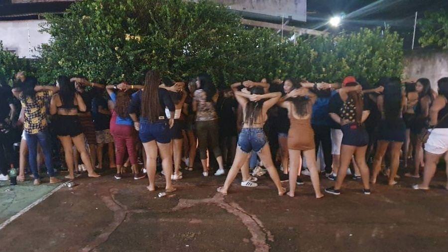 Festa clandestina com mais de 100 pessoas é interrompida em São Paulo