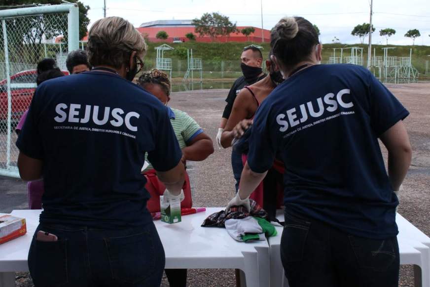 Sejusc faz contratação de profissionais para abrigo emergencial em Manaus