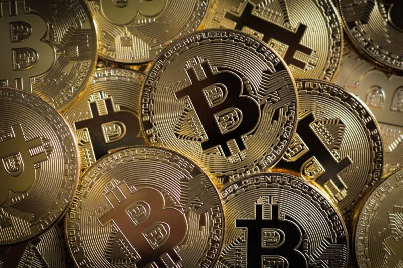 Bitcoin bate recorde e atinge a marca de US$ 60 mil