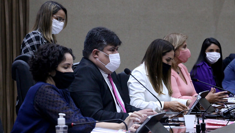 Parlamentares femininas relatam clima de 'paz e amor' com demais vereadores na CMM