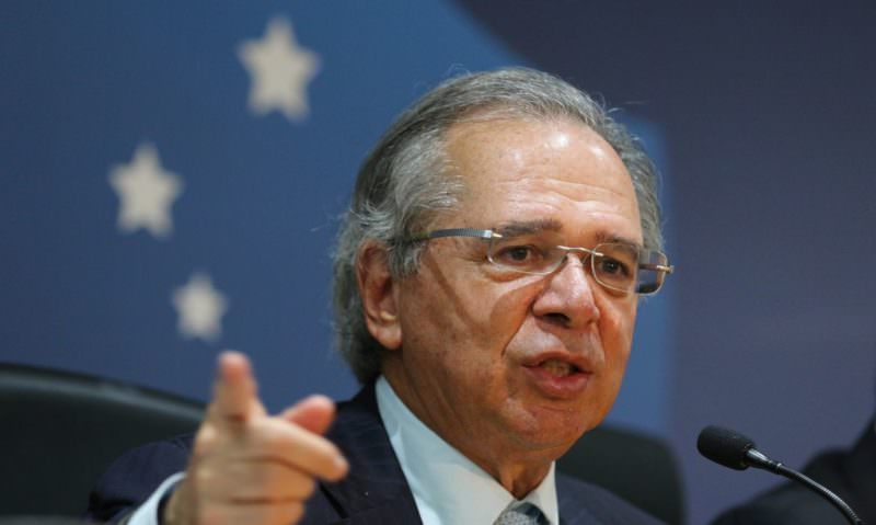 Paulo Guedes covid