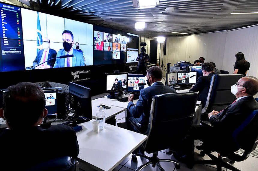Orçamento de 2021 é aprovado com déficit de R$ 247,1 bilhões