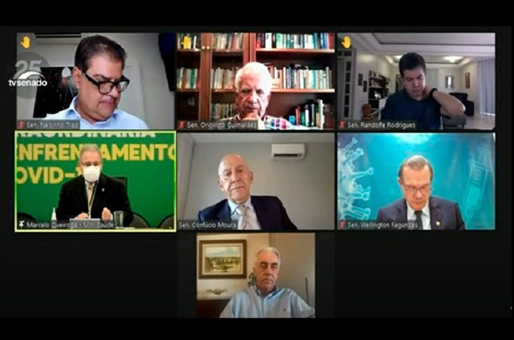 Senadores pedem a novo ministro da Saúde campanha com orientações preventivas