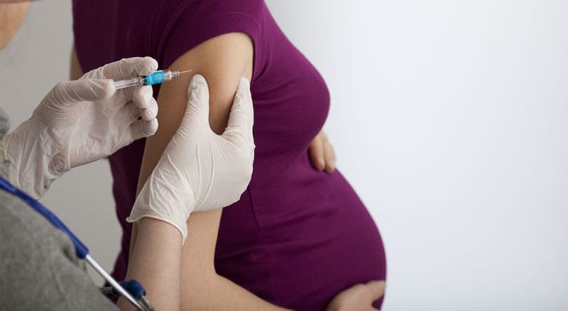 Vacinação contra covid-19 alcançará gestantes, diz Ministério da Saúde