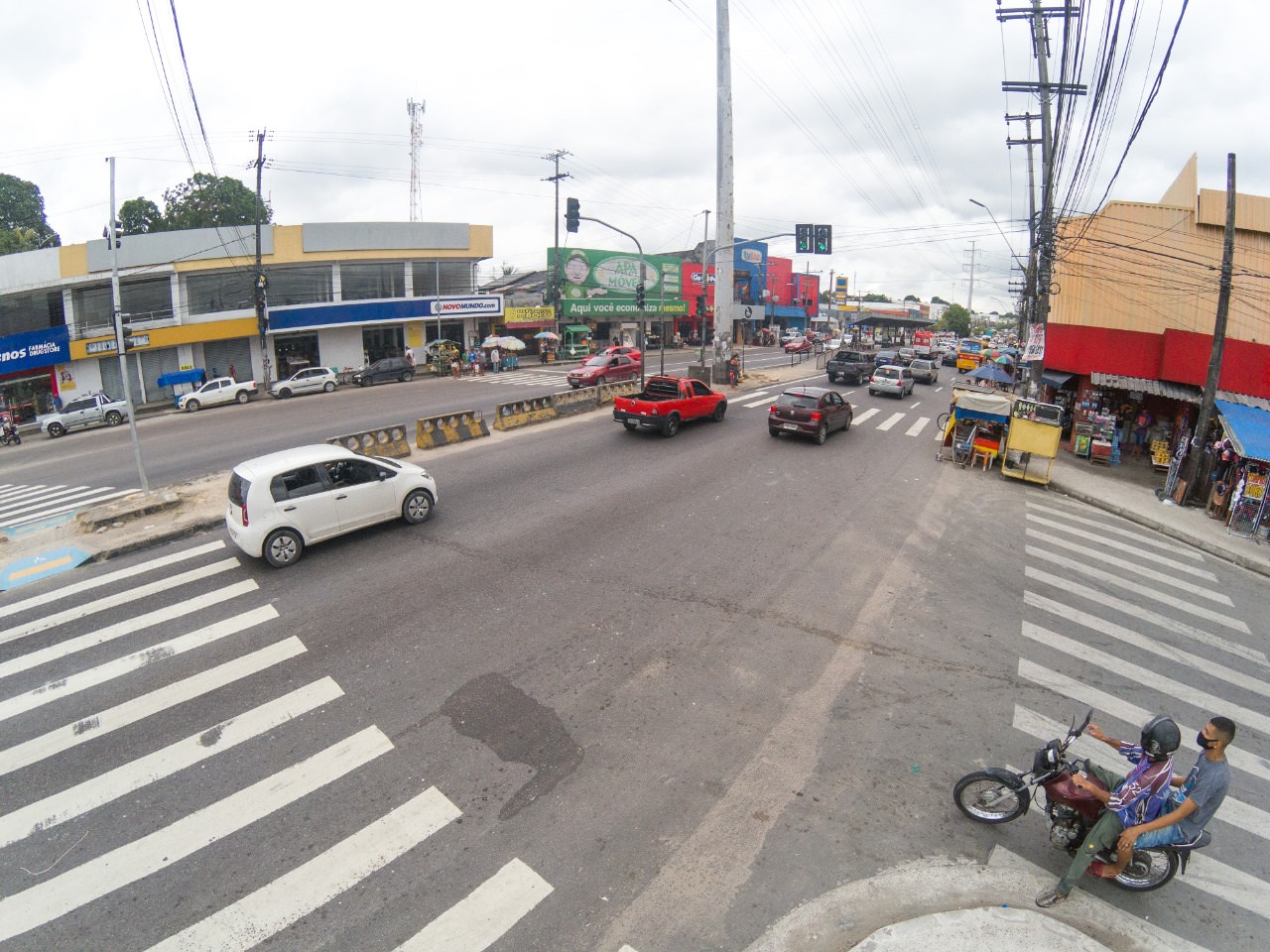 Semáforo da avenida Autaz Mirim é reativado e garante mais segurança no trânsito