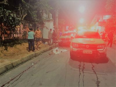 Adolescente é chamado por amigo na porta de casa e é executado no Jorge Teixeira