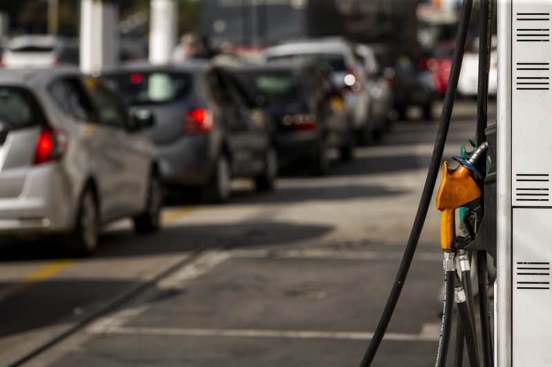 Diesel e gasolina sofrem reajustes no preço