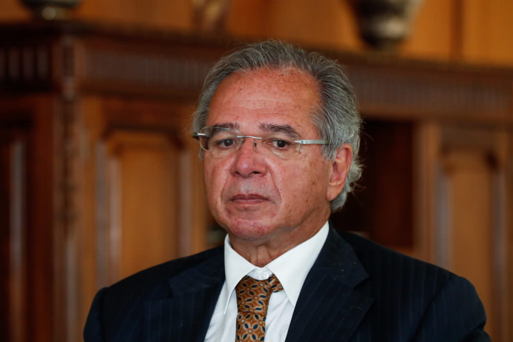 Economia defende enxugar R$ 18 bi em emendas parlamentares da PEC fura-teto