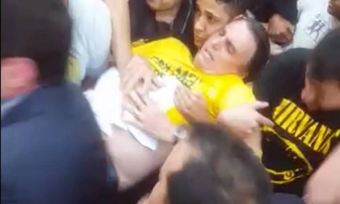 Bolsonaro passa por nova cirurgia após facada em 2018