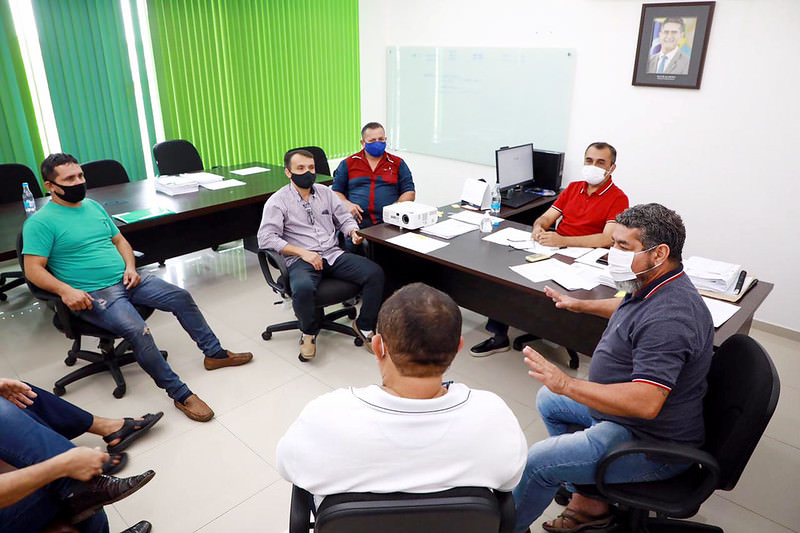 Reunião com representantes dos amarelinhos