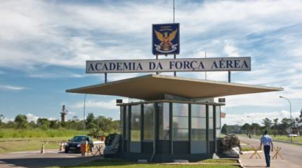 Covid-19: surto atinge 39 cadetes da Academia da Força Aérea